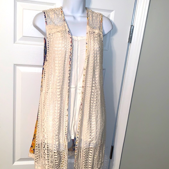Beautiful Boho vest - Picture 4 of 7